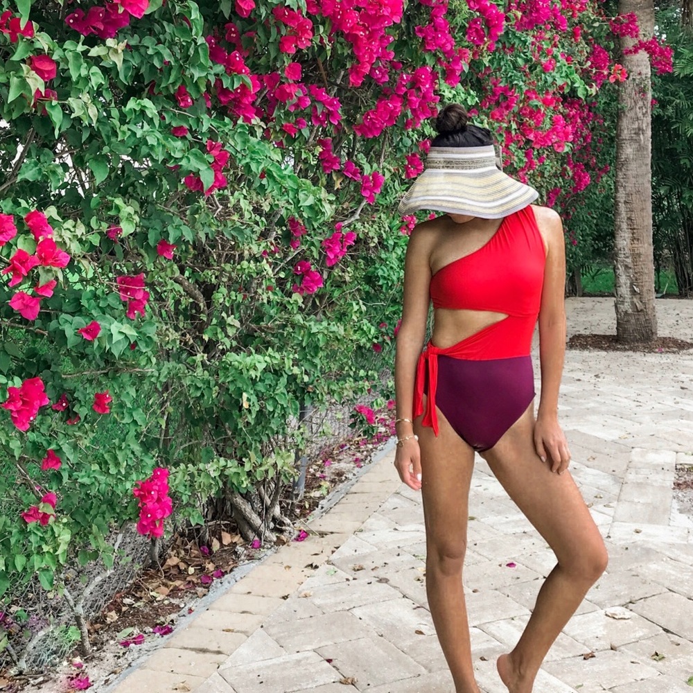 RALPH LAUREN CUT OUT ONE PIECE SUIT